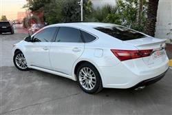 تويوتا أفالون